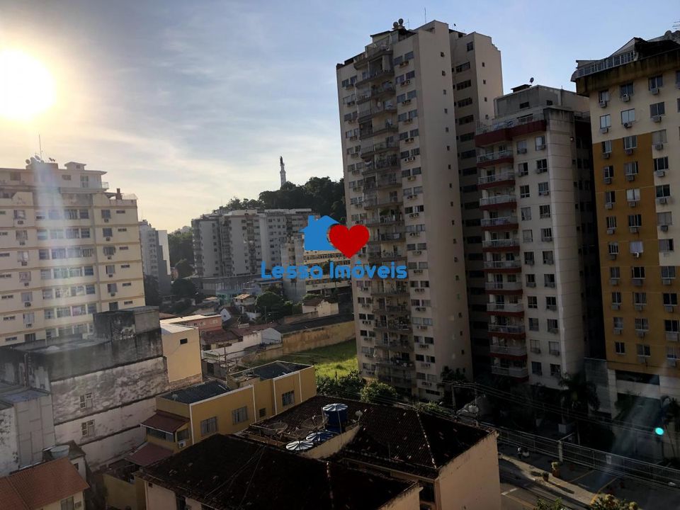 Apartamento à venda com 2 quartos, 85m² - Foto 20