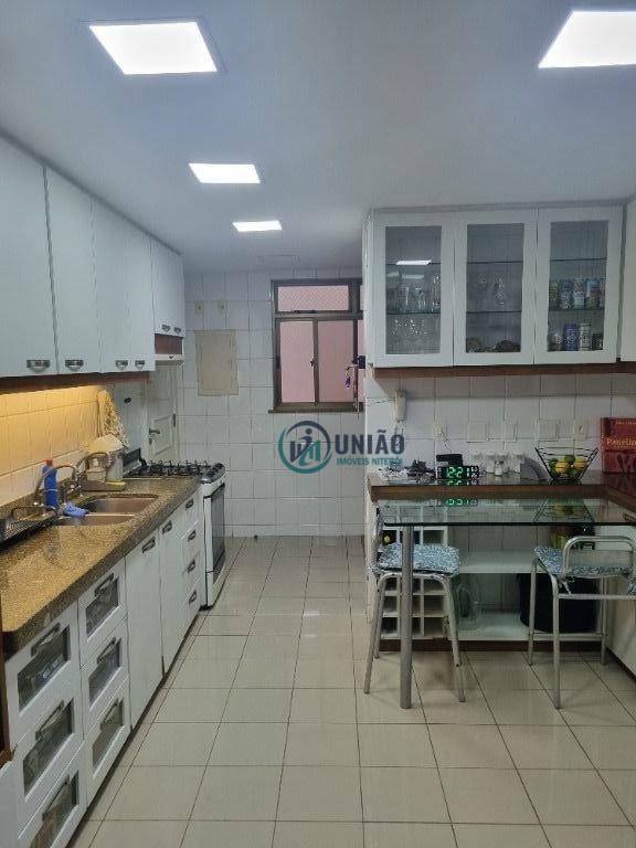 Apartamento à venda com 4 quartos, 147m² - Foto 19