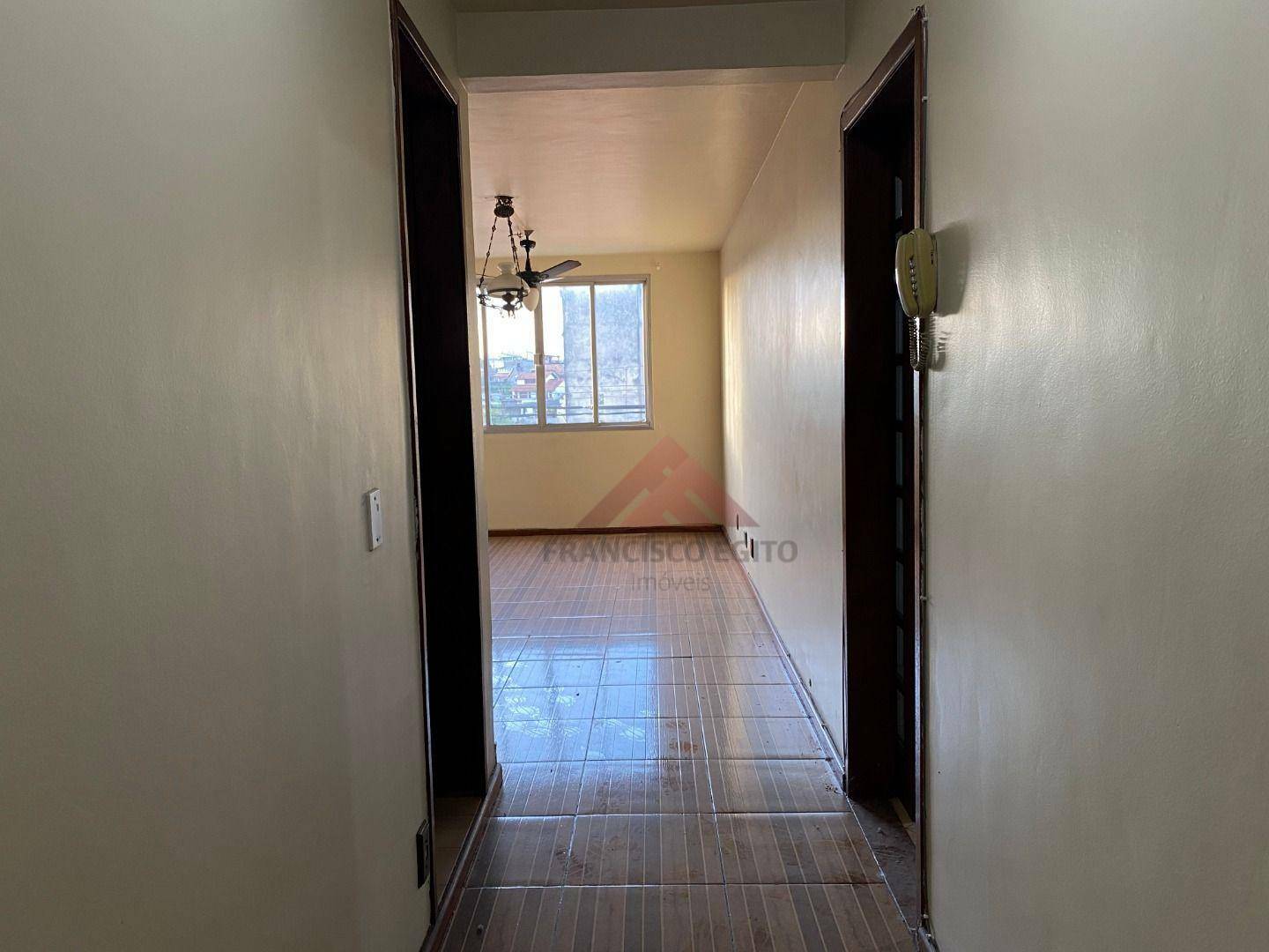 Apartamento à venda com 2 quartos, 70m² - Foto 17