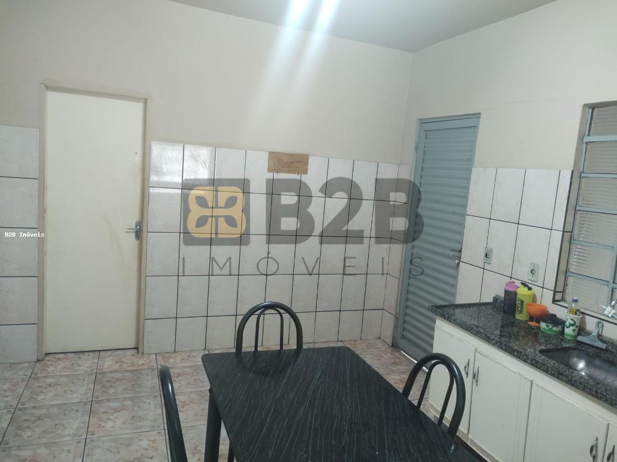 Casa à venda com 3 quartos, 109m² - Foto 7