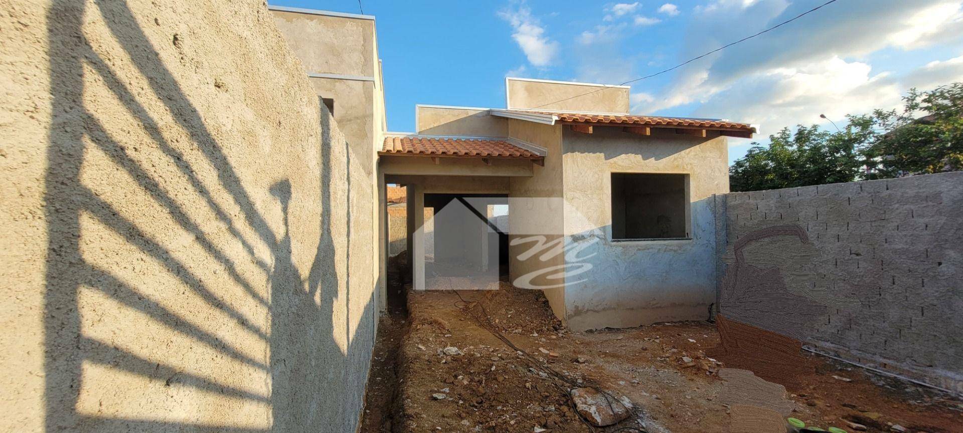 Casa à venda com 2 quartos, 44m² - Foto 2