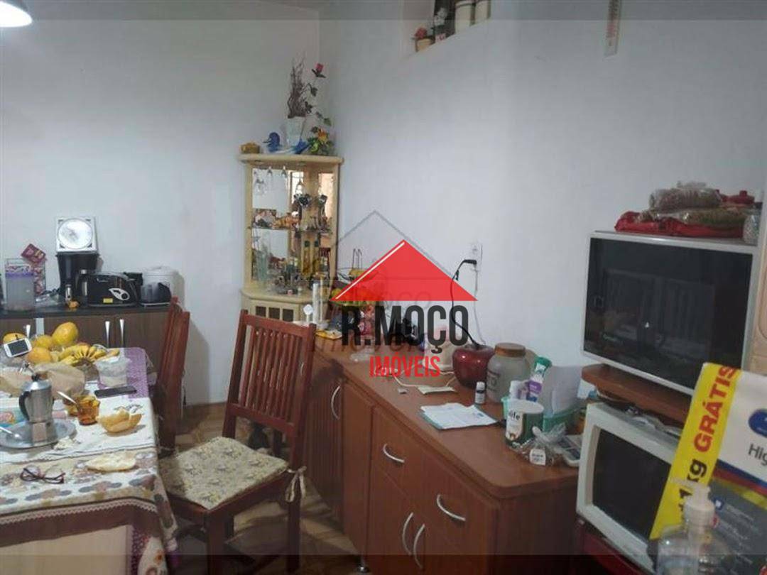 Casa à venda com 3 quartos, 300m² - Foto 21