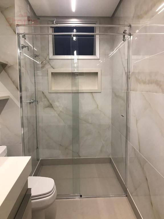 Apartamento à venda com 4 quartos, 216m² - Foto 20