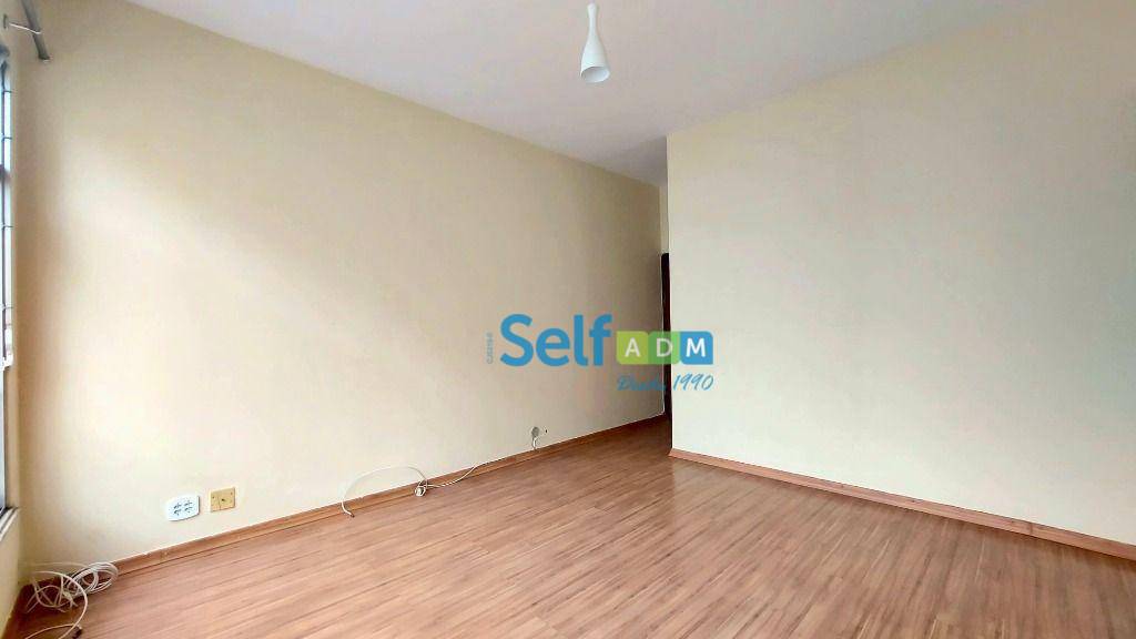 Apartamento para alugar com 2 quartos, 72m² - Foto 4