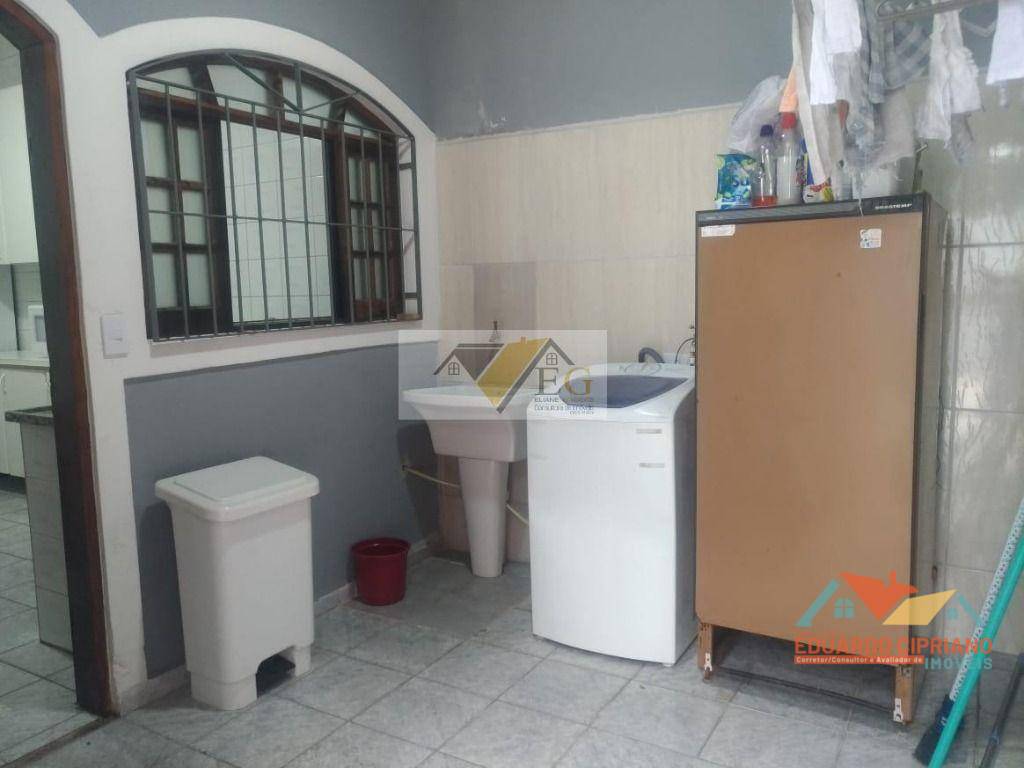 Casa à venda com 3 quartos, 212m² - Foto 10