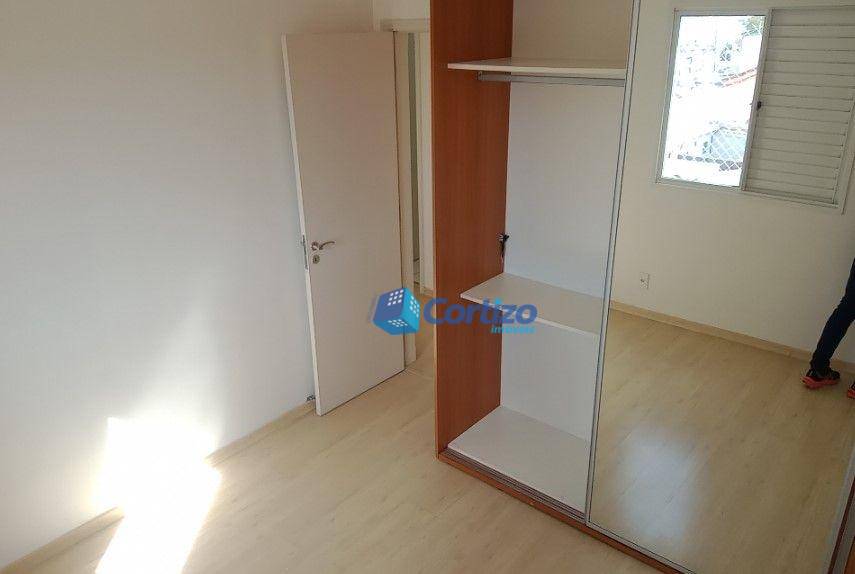 Apartamento à venda com 3 quartos, 74m² - Foto 8