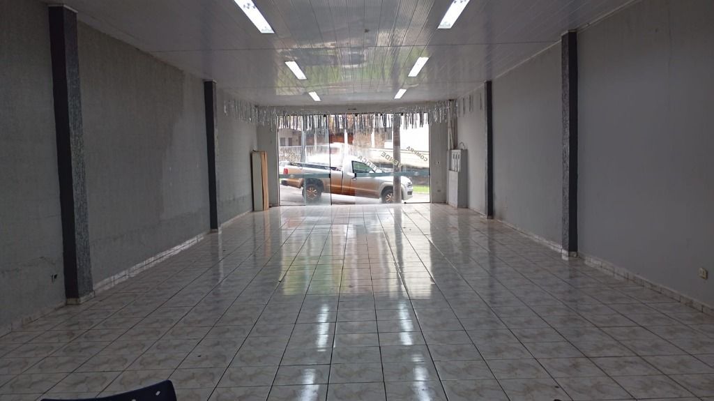 Loja-Salão para alugar, 143m² - Foto 2