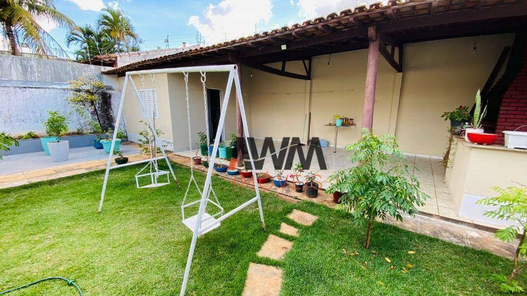 Casa à venda com 3 quartos, 232m² - Foto 34