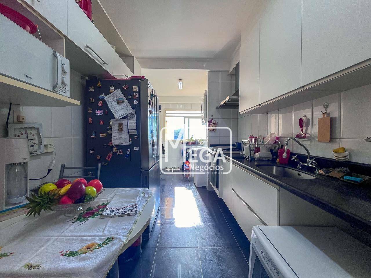 Apartamento à venda com 3 quartos, 133m² - Foto 6