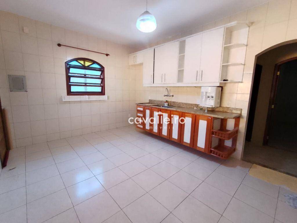 Casa à venda com 3 quartos, 225m² - Foto 35