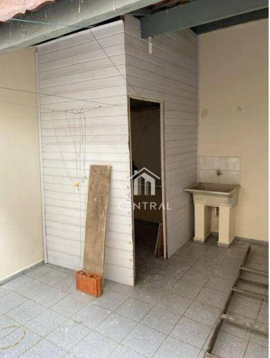 Casa à venda com 2 quartos, 95m² - Foto 13