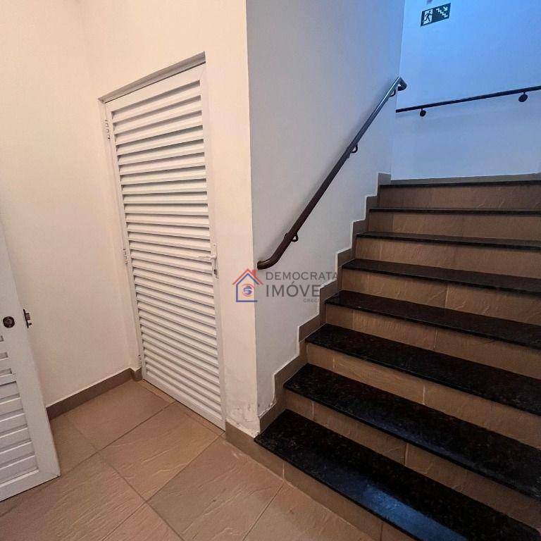 Apartamento à venda com 2 quartos, 72m² - Foto 26