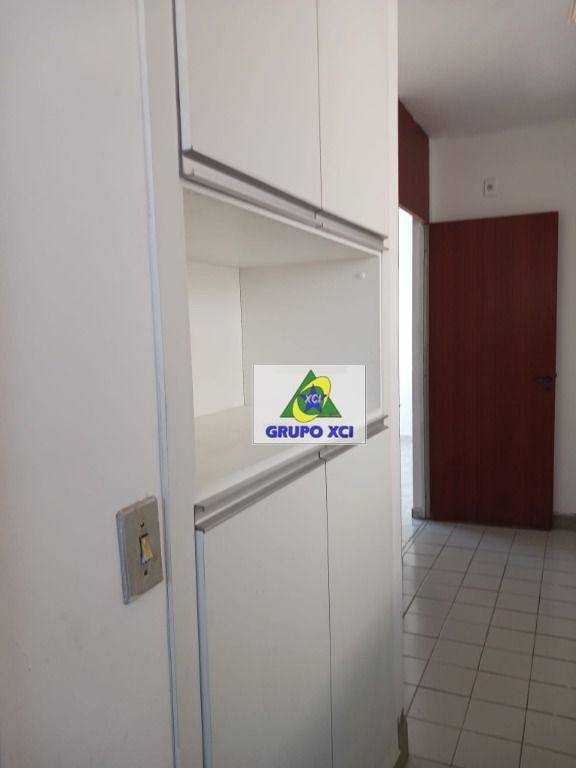 Apartamento à venda com 2 quartos, 62m² - Foto 19