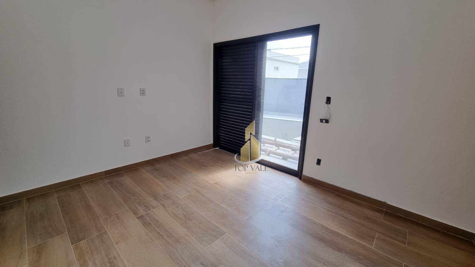 Casa de Condomínio à venda com 4 quartos, 220m² - Foto 11