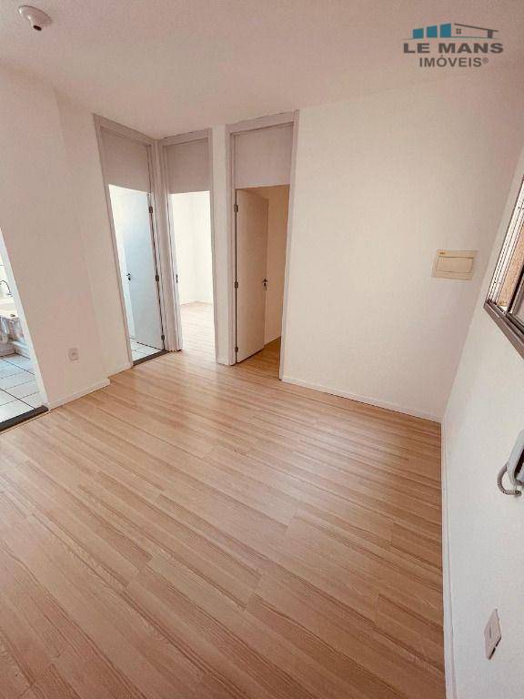 Apartamento à venda com 2 quartos, 60m² - Foto 19