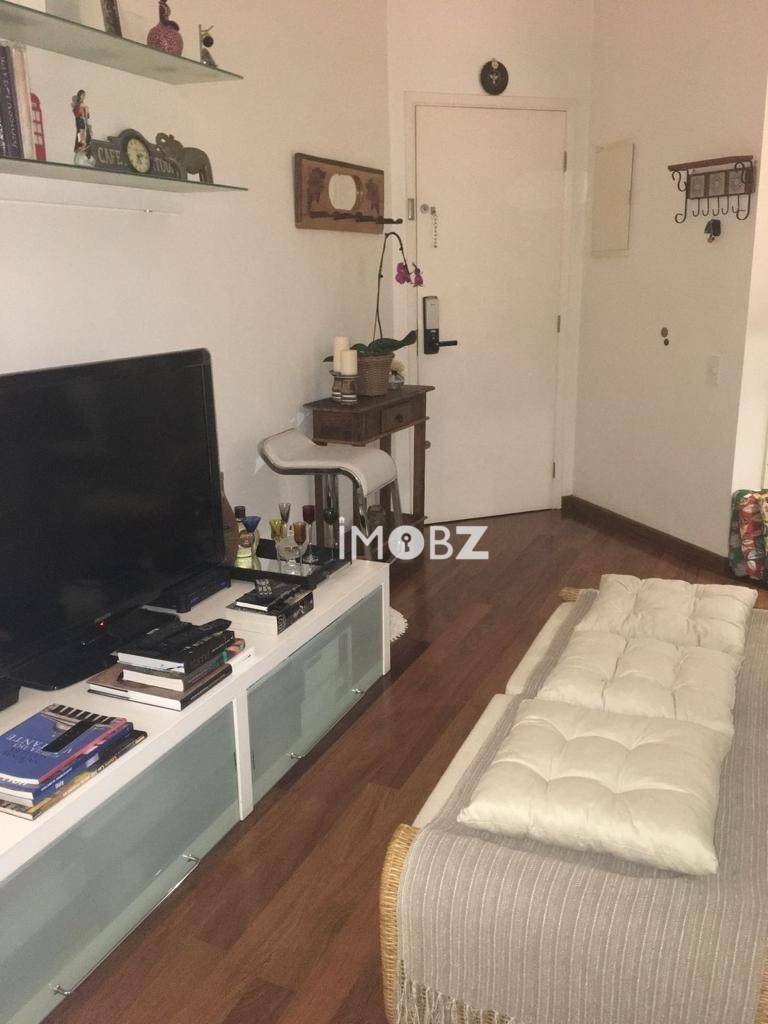 Apartamento à venda com 1 quarto, 50m² - Foto 1