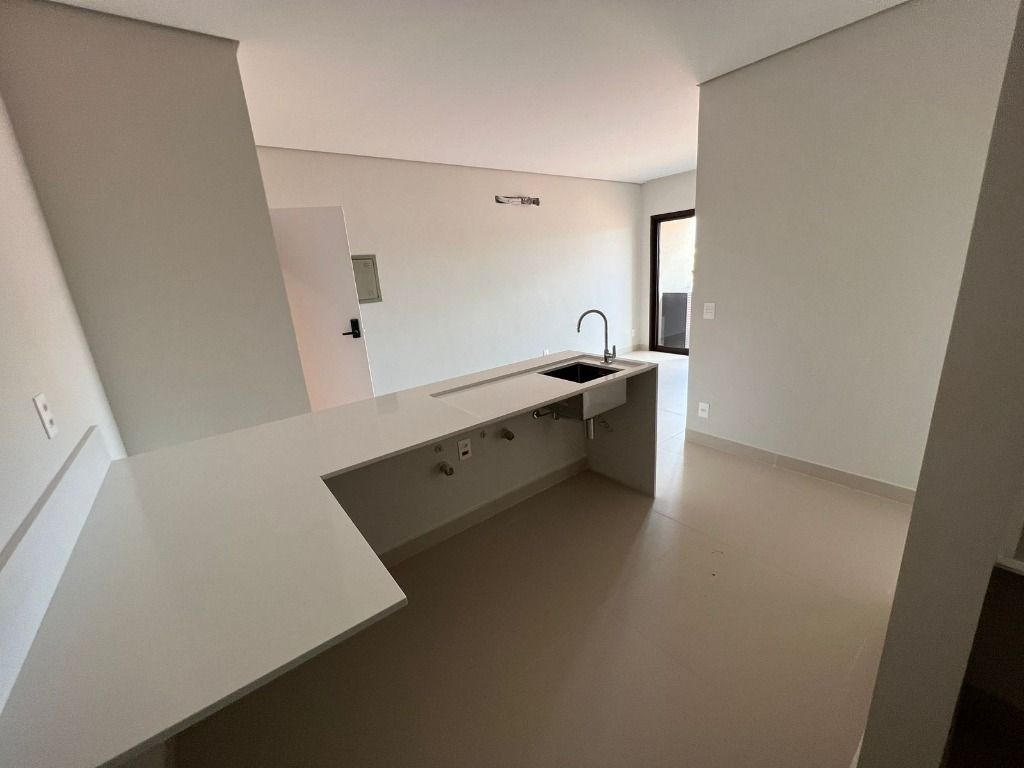 Apartamento à venda com 2 quartos, 62m² - Foto 12