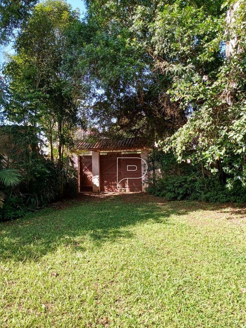 Chácara, 3 quartos, 2220 m² - Foto 1