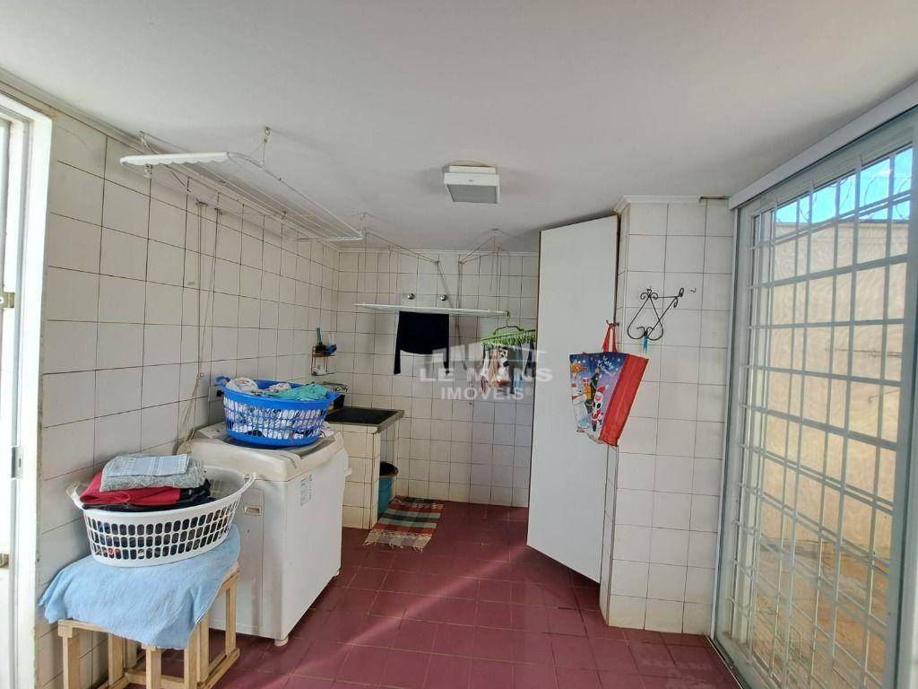 Chácara à venda e aluguel com 8 quartos, 500m² - Foto 36