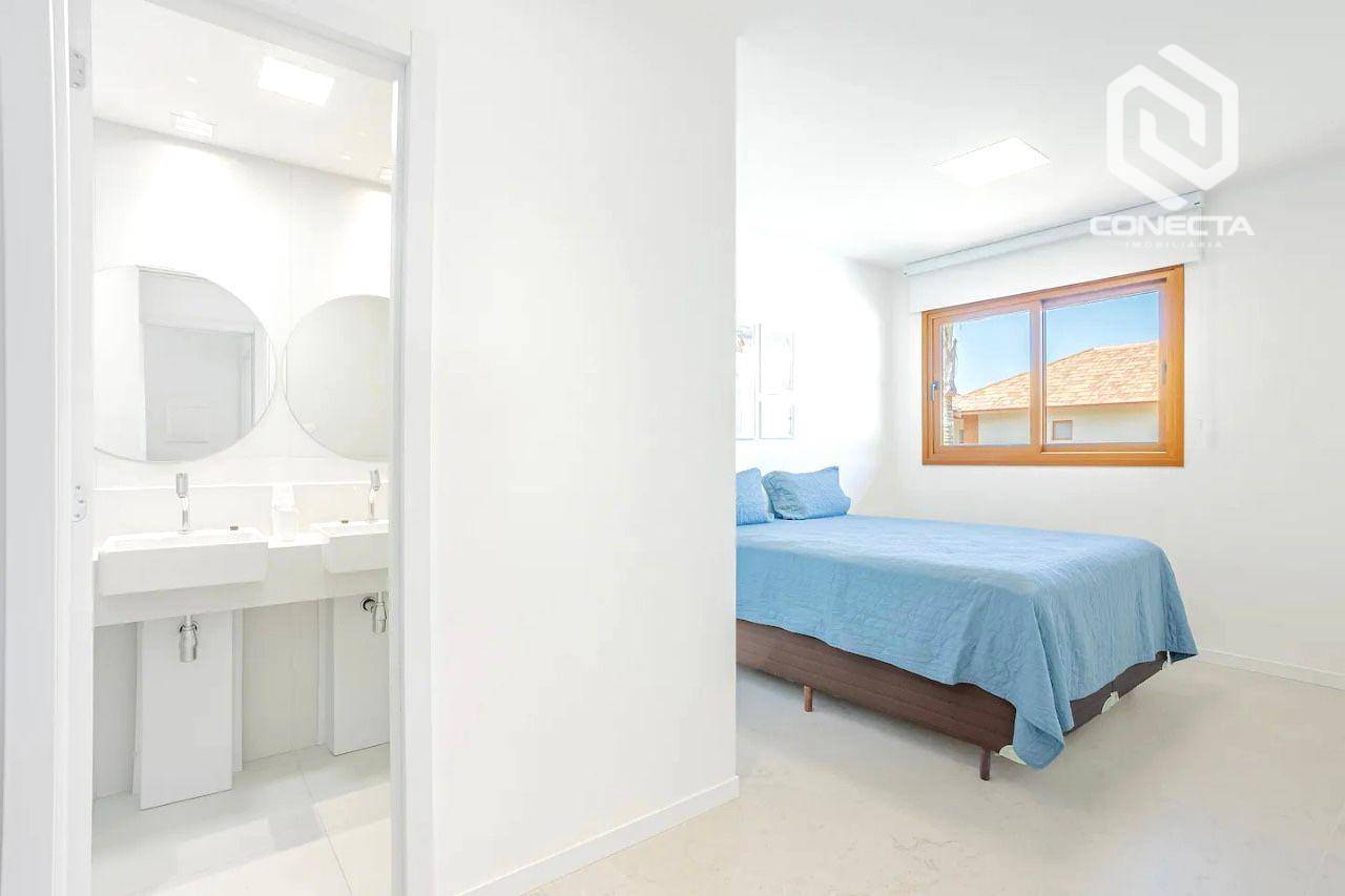 Casa à venda com 4 quartos, 180m² - Foto 12