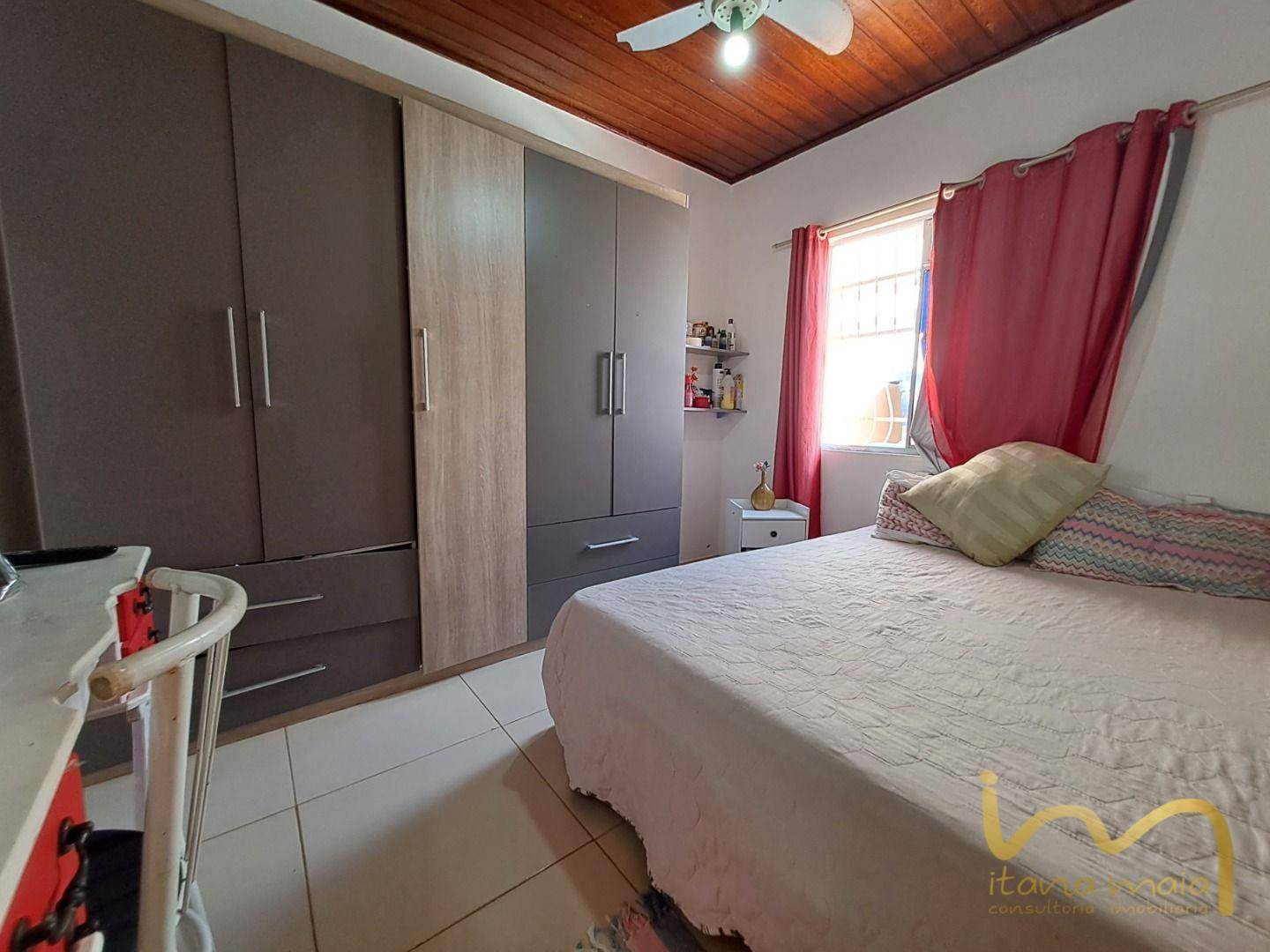 Casa à venda com 4 quartos, 120m² - Foto 26