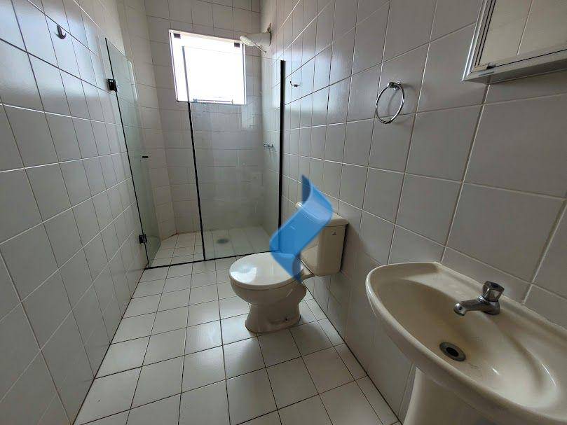 Apartamento para alugar com 3 quartos, 88m² - Foto 11