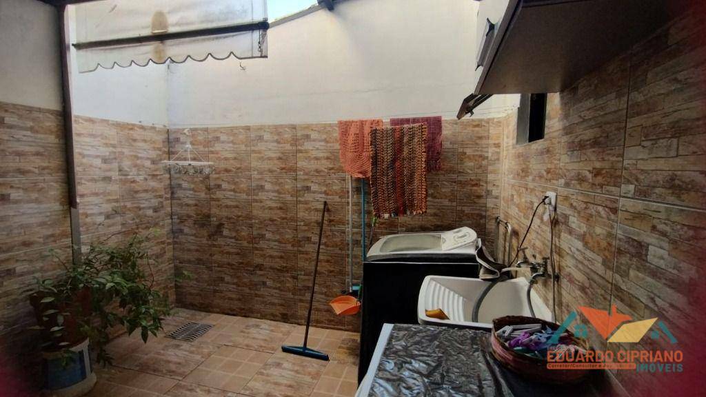 Casa à venda com 2 quartos, 69m² - Foto 23