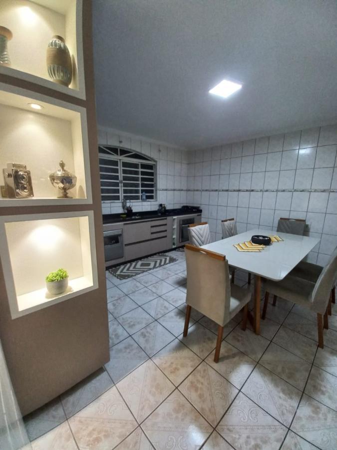 Casa à venda com 2 quartos, 265m² - Foto 13