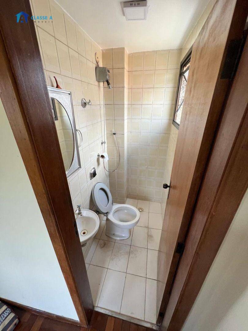 Apartamento à venda com 4 quartos, 250m² - Foto 18