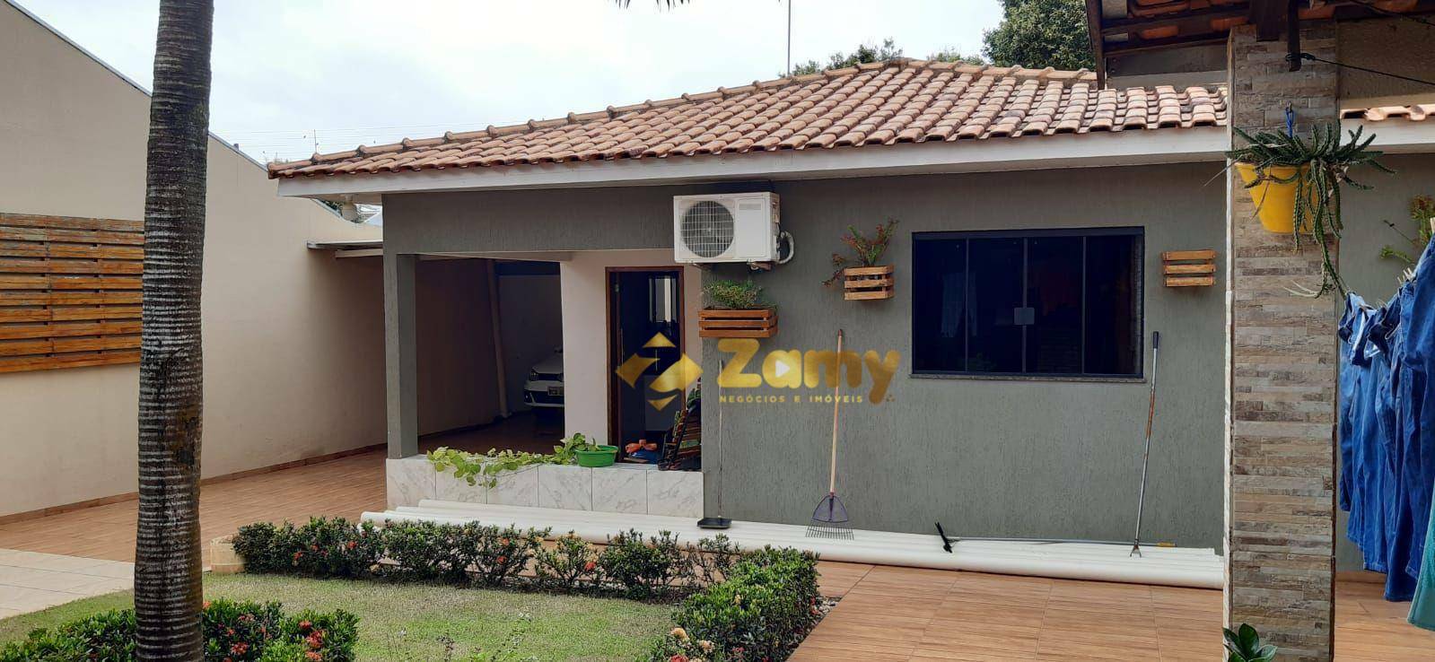 Casa à venda com 3 quartos, 130m² - Foto 1