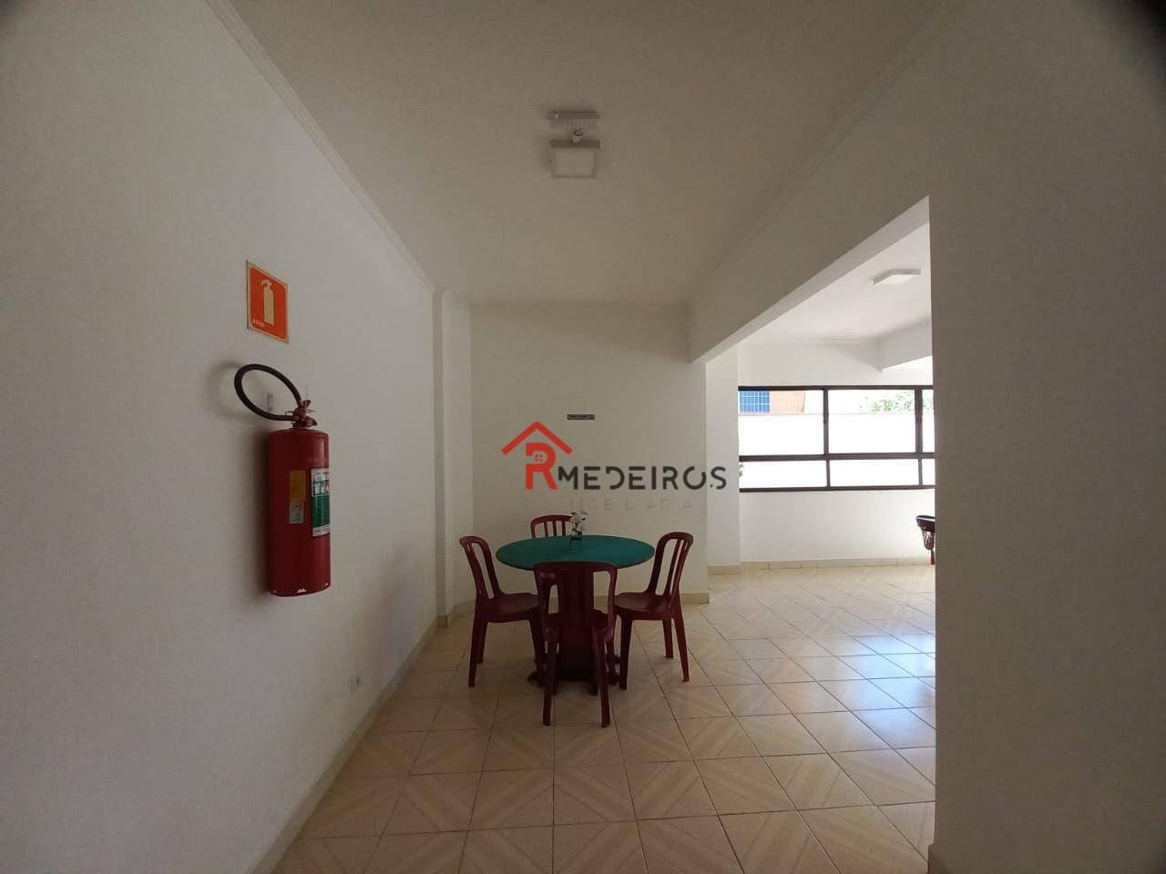 Apartamento à venda com 1 quarto, 50m² - Foto 12