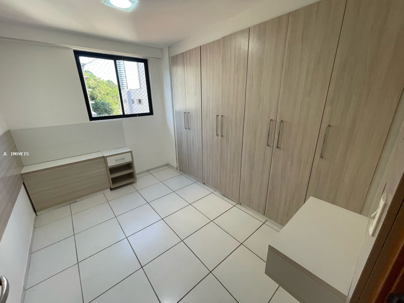 Apartamento para alugar com 2 quartos, 57m² - Foto 8