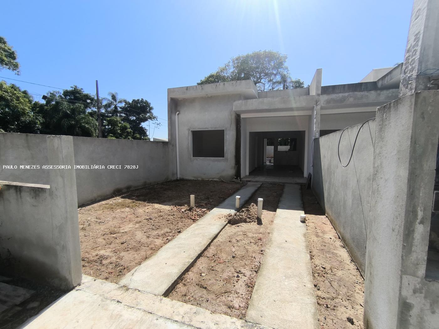 Casa à venda com 2 quartos, 180m² - Foto 2