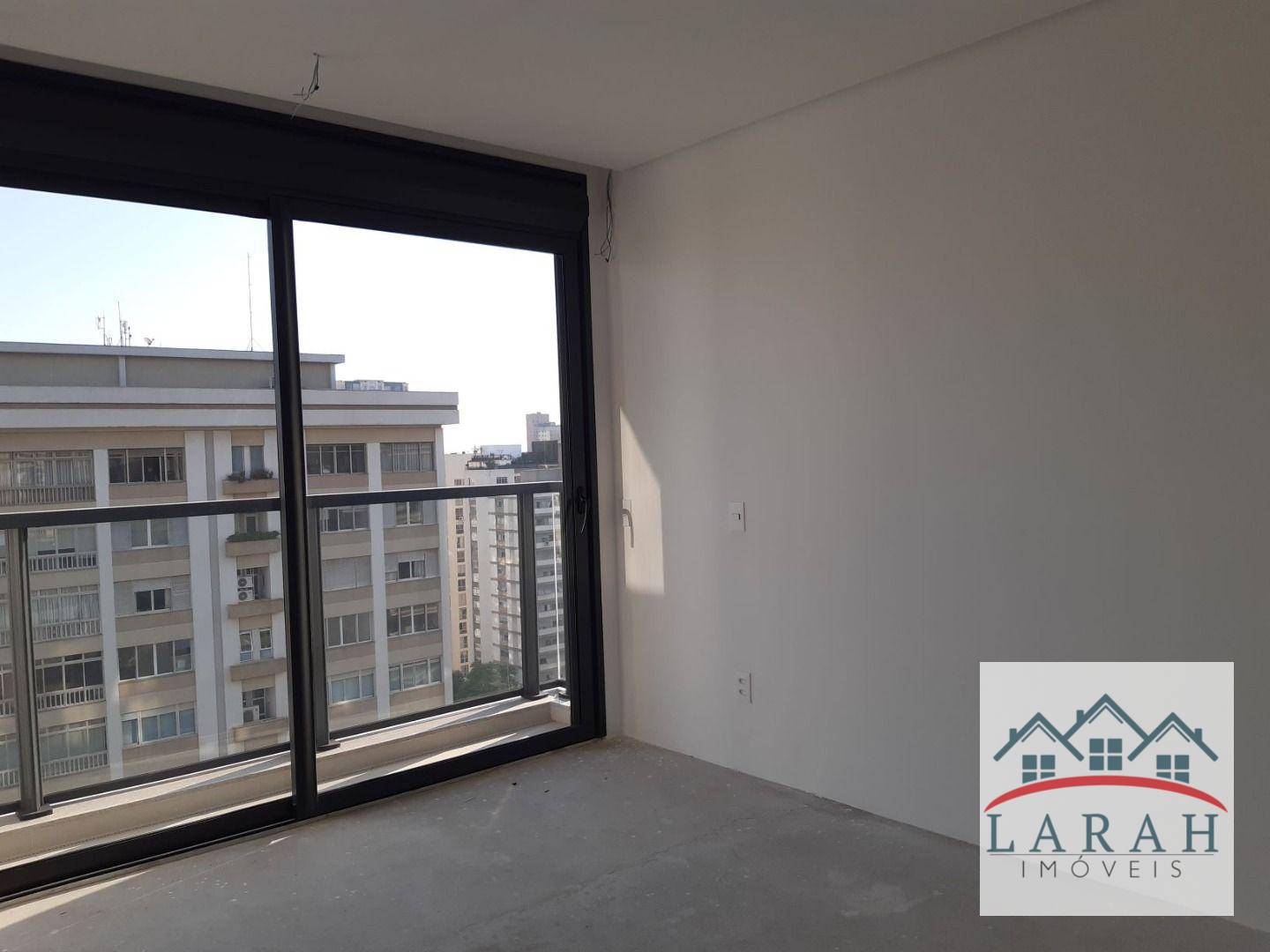 Apartamento à venda com 3 quartos, 205m² - Foto 19