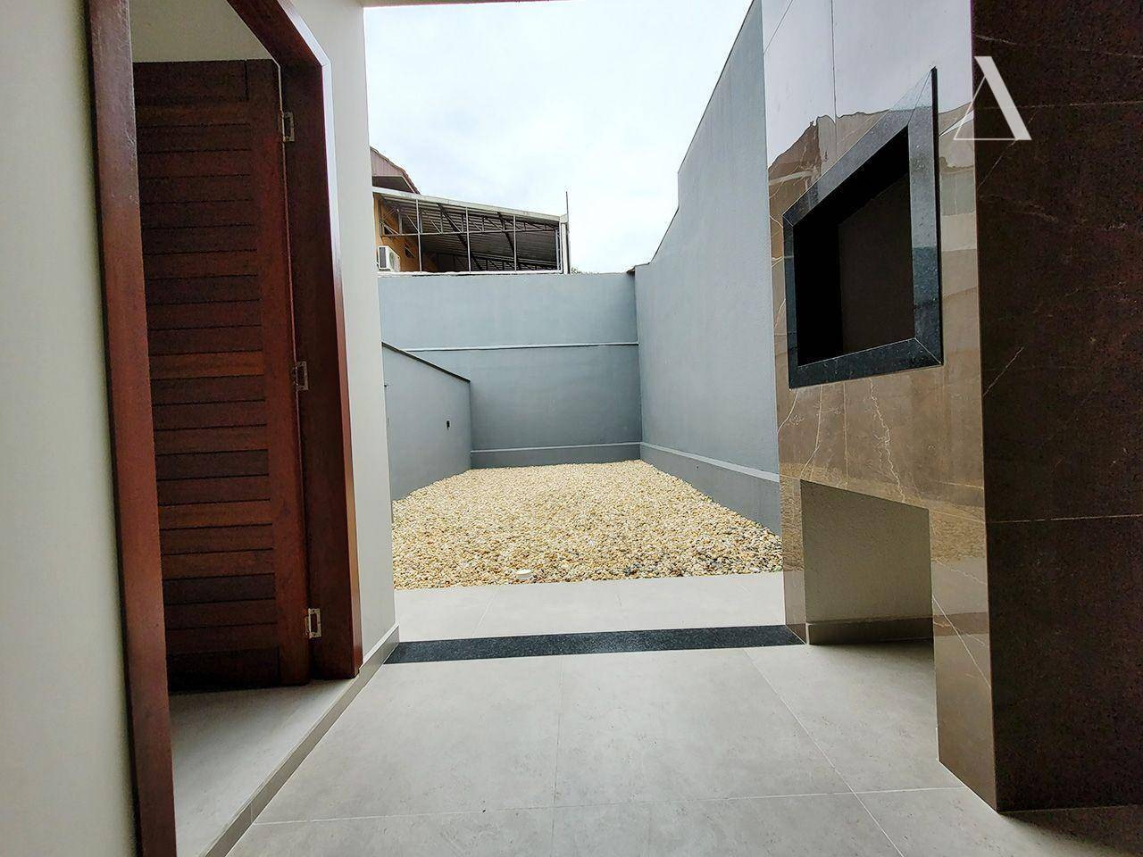 Casa à venda com 3 quartos, 121m² - Foto 19