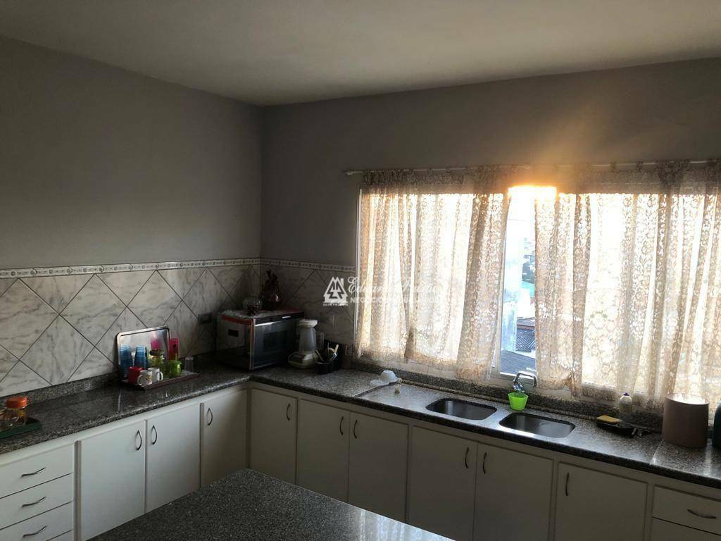 Sobrado à venda com 4 quartos, 308m² - Foto 4