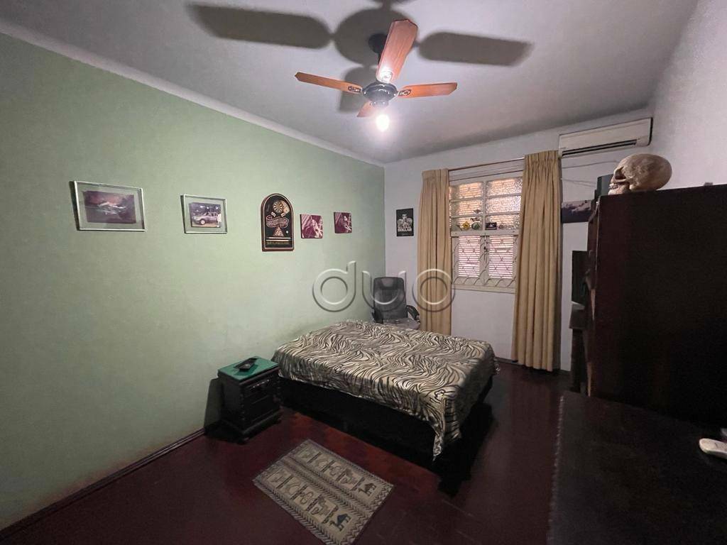 Casa à venda com 3 quartos, 269m² - Foto 26