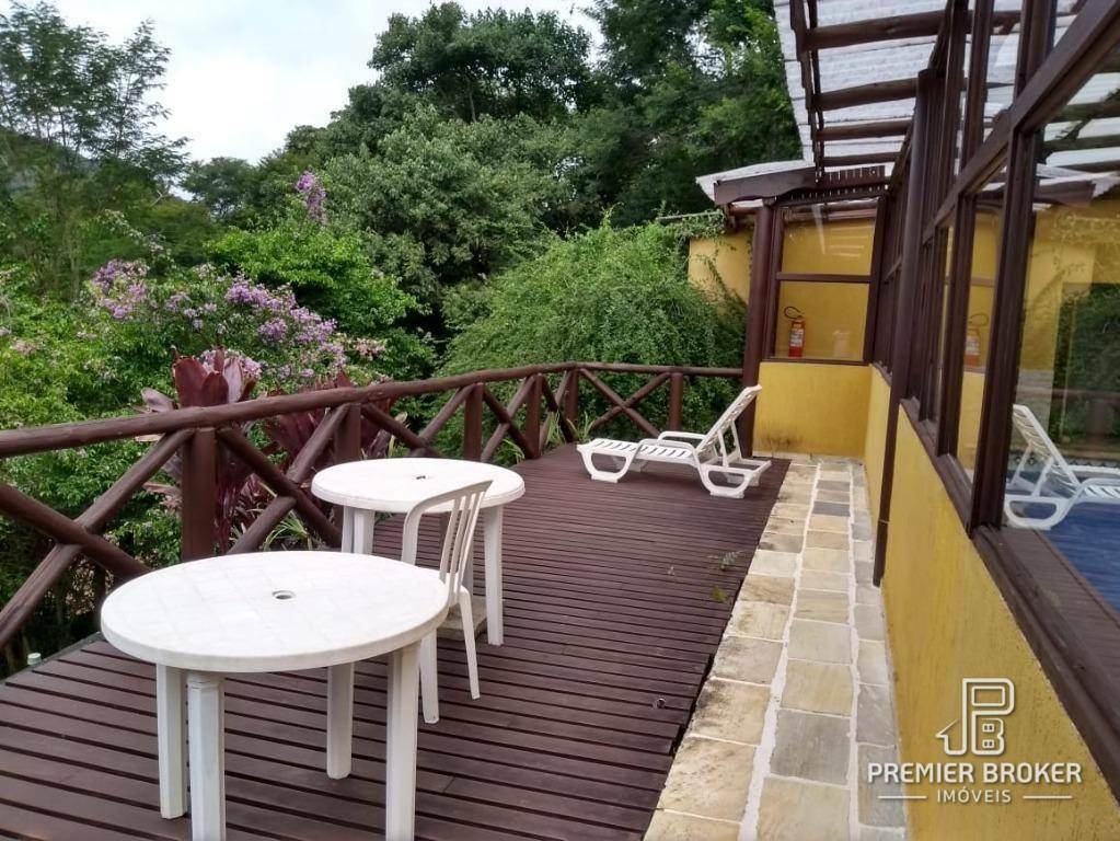 Casa de Condomínio para alugar com 3 quartos, 180m² - Foto 48