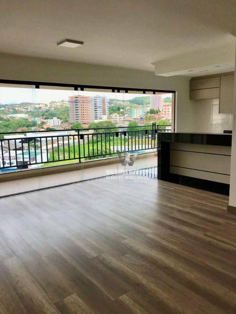 Apartamento à venda com 3 quartos, 125m² - Foto 5