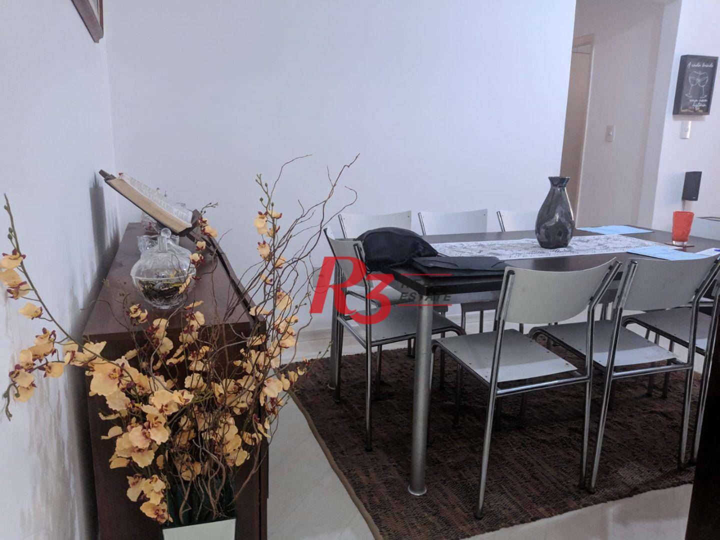 Apartamento à venda com 2 quartos, 77m² - Foto 4