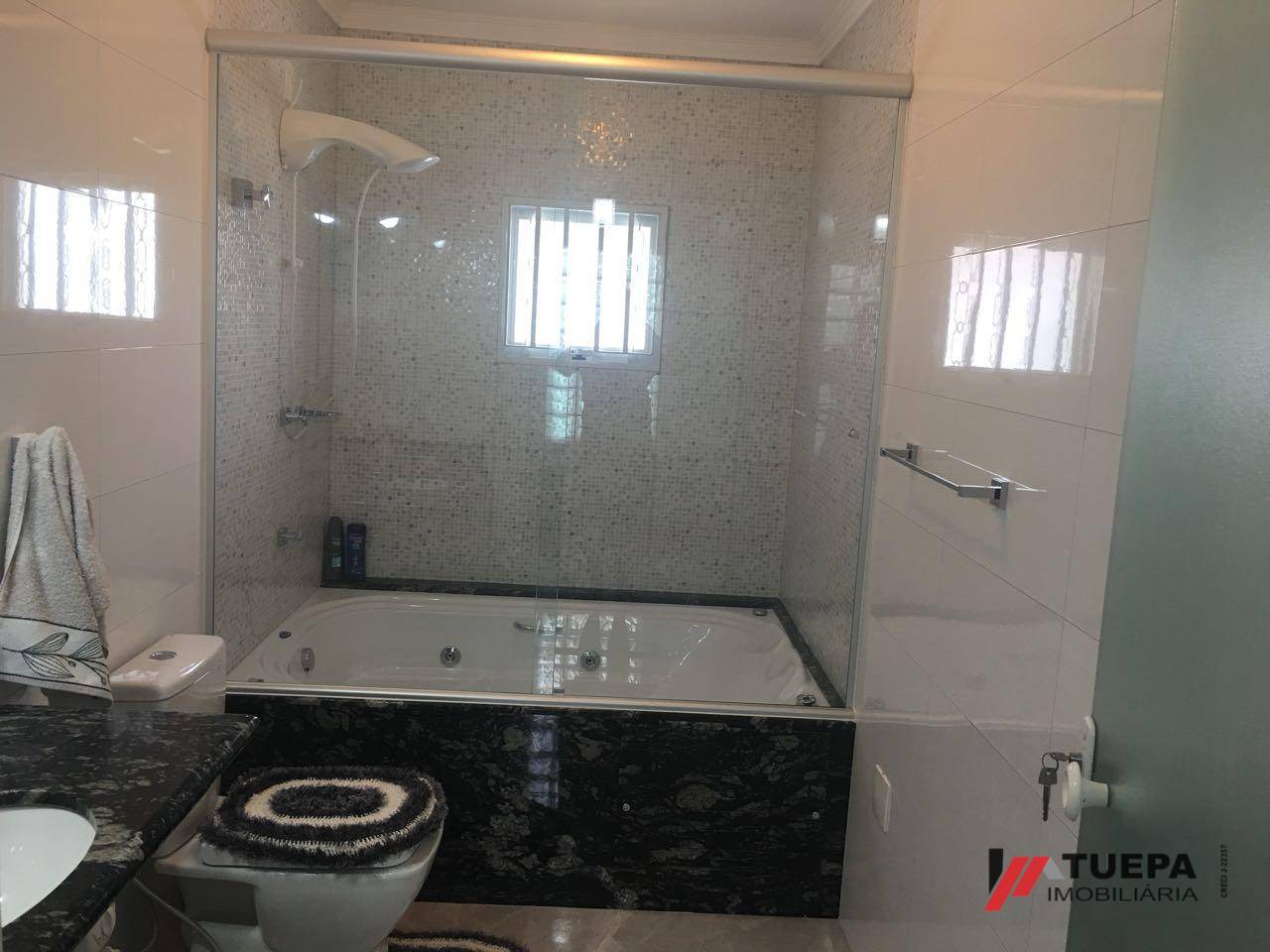 Sobrado à venda com 3 quartos, 225M2 - Foto 2