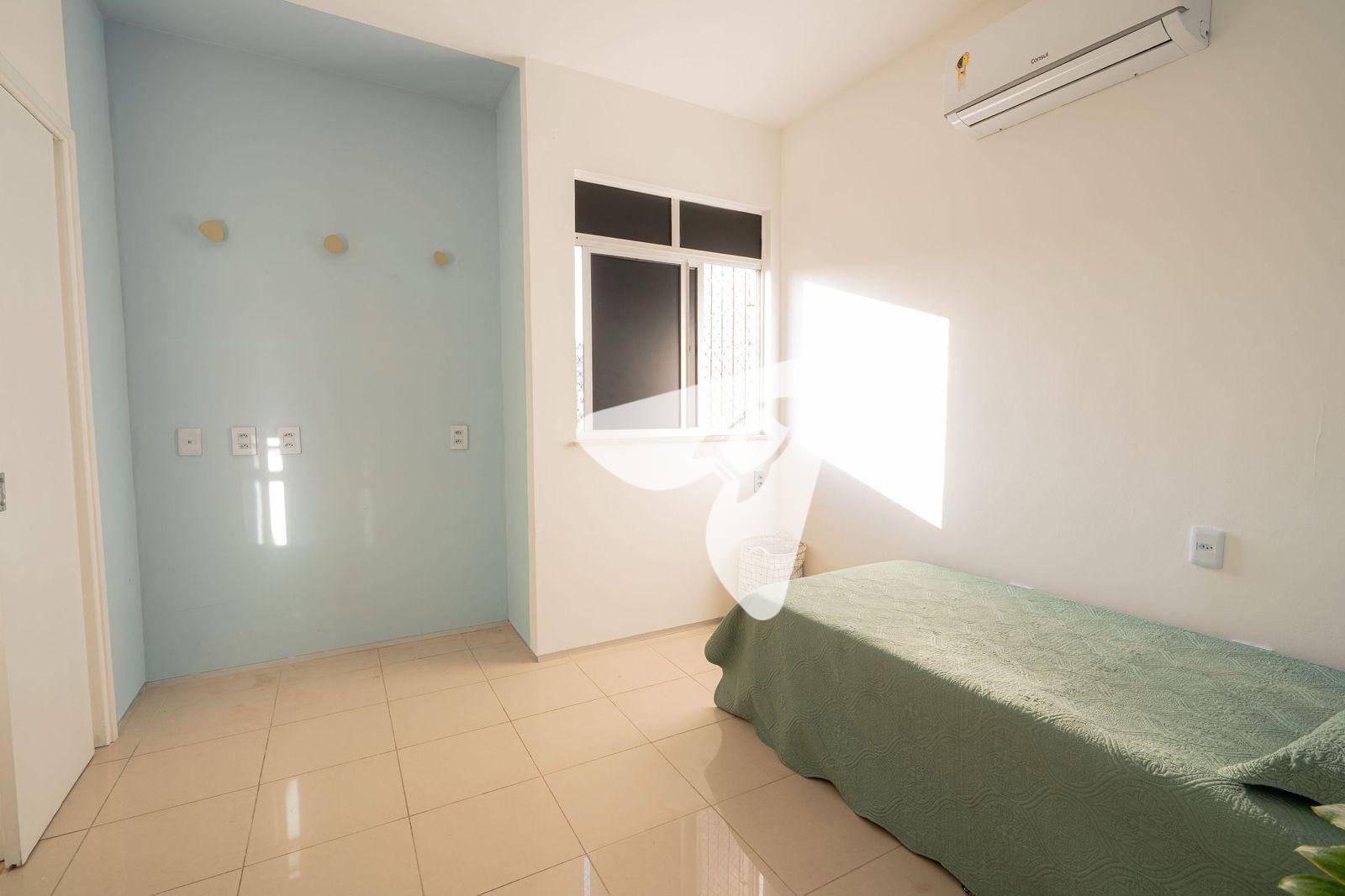 Cobertura à venda com 3 quartos, 250m² - Foto 27