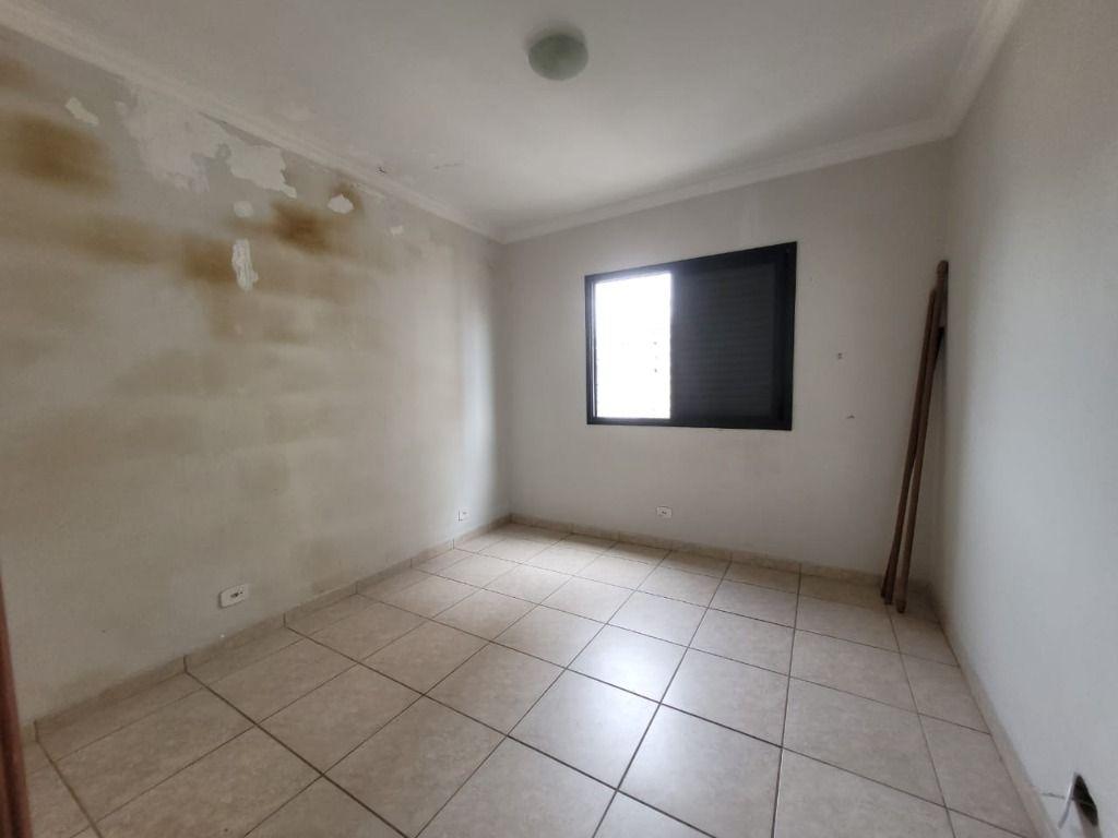 Apartamento à venda com 3 quartos, 120m² - Foto 9