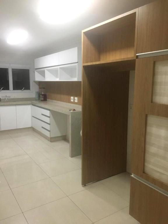 Apartamento à venda com 3 quartos, 213m² - Foto 8