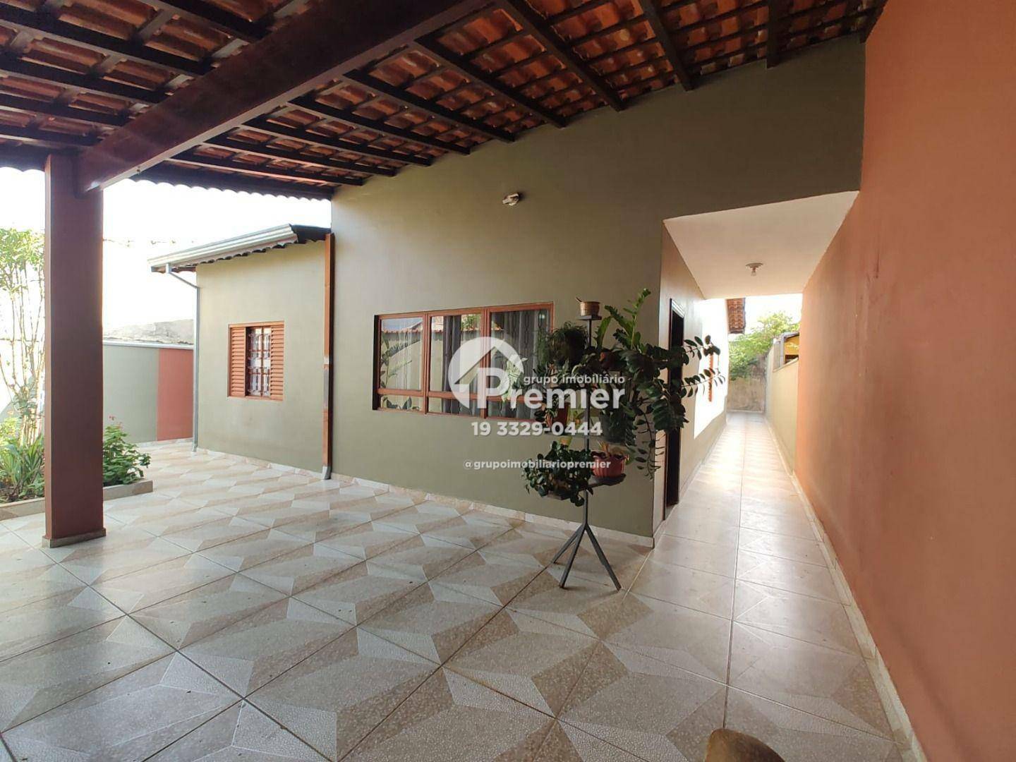 Casa à venda com 3 quartos, 132m² - Foto 1