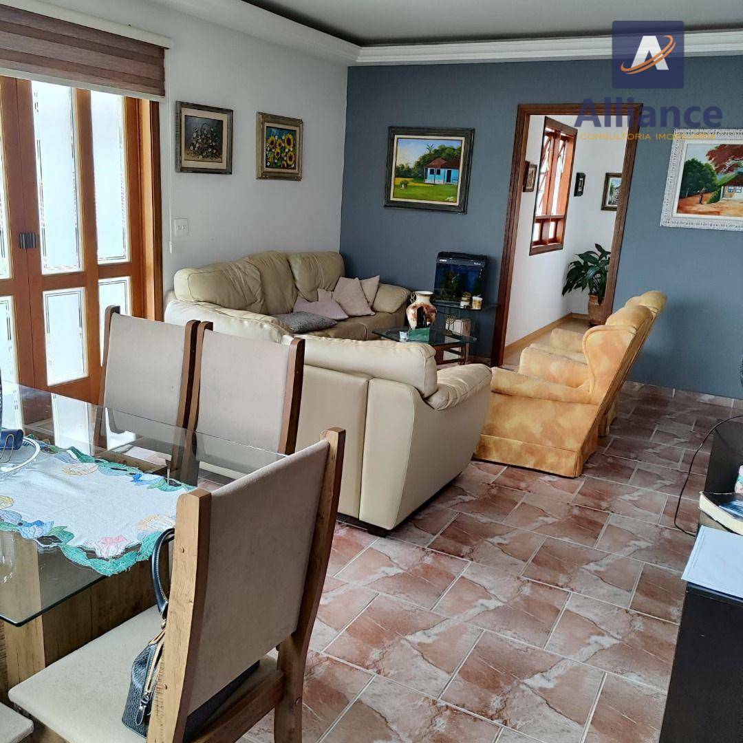 Casa de Condomínio à venda com 3 quartos, 200m² - Foto 3