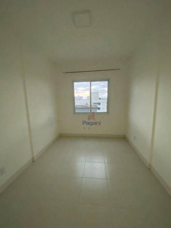 Apartamento para alugar com 2 quartos, 70m² - Foto 6