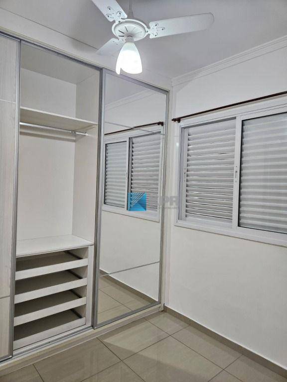 Apartamento para alugar com 3 quartos, 102m² - Foto 17