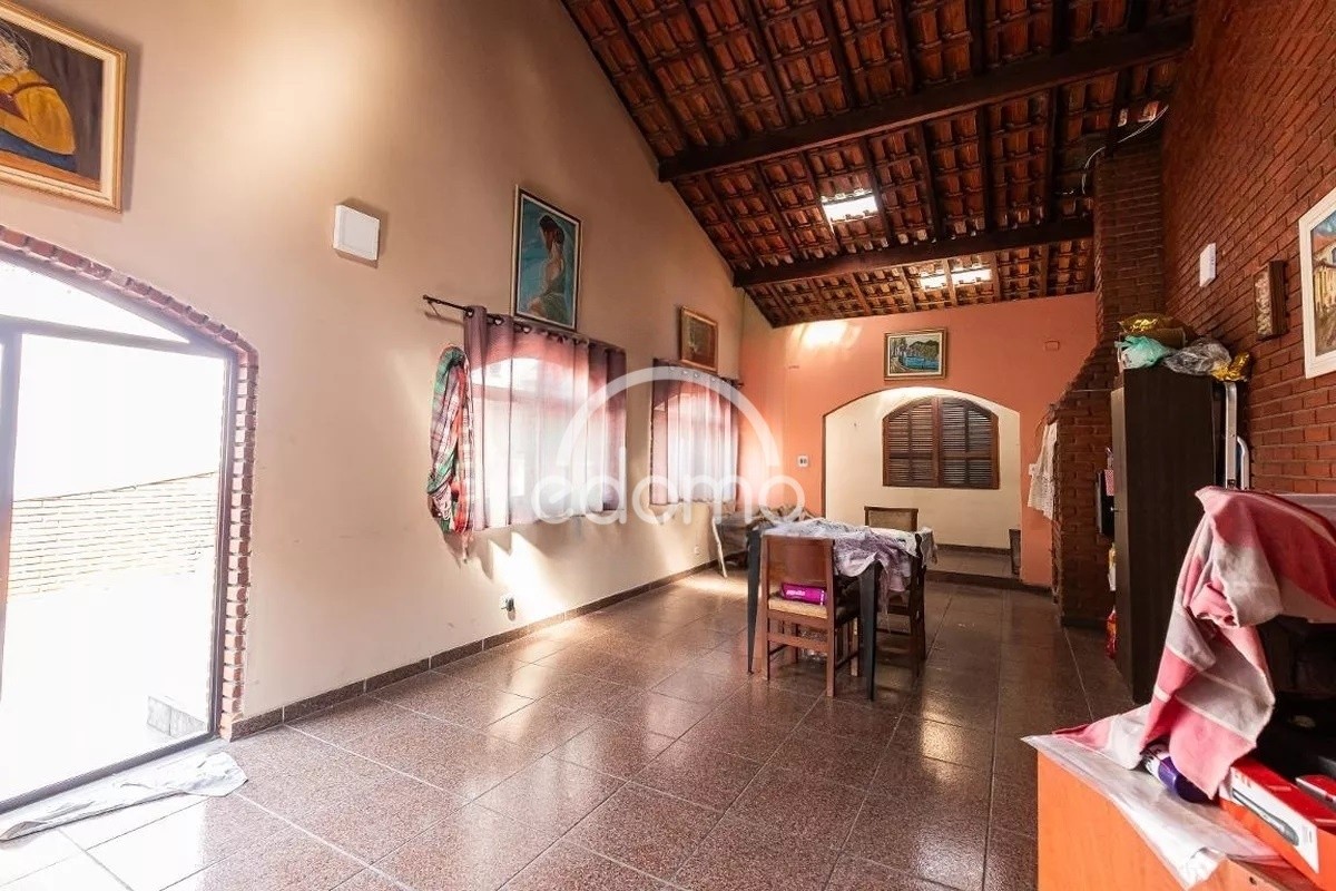 Casa para alugar com 4 quartos, 145m² - Foto 20