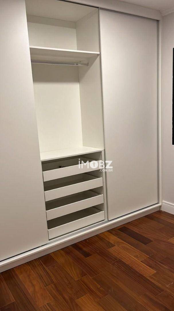 Apartamento à venda com 3 quartos, 125m² - Foto 17